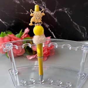 Yellow Hyland Cow-Themed posh Pens